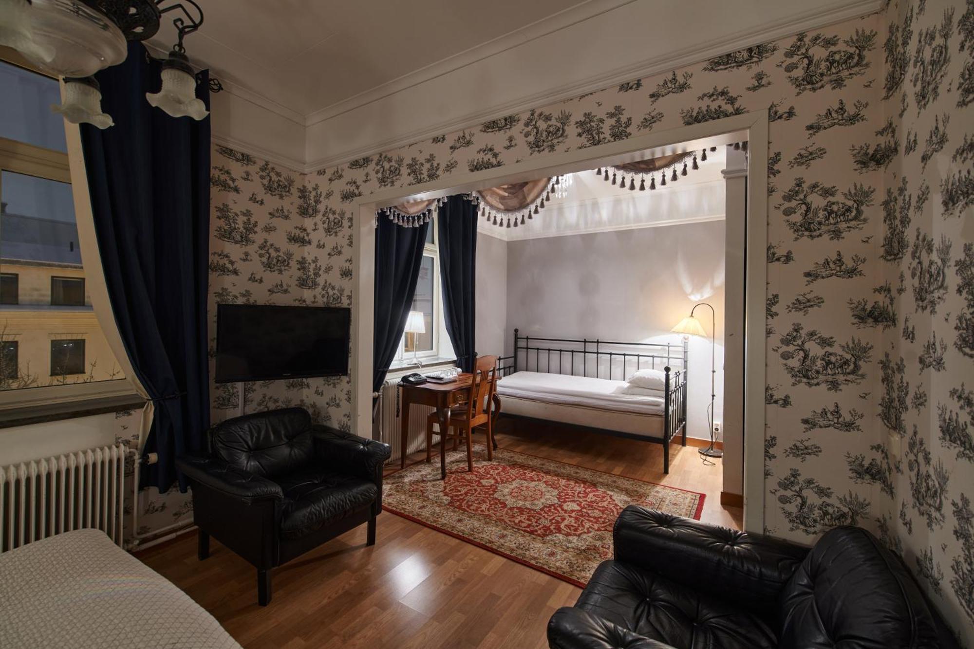 Hotell Laeckoe Lidkoping Exterior photo